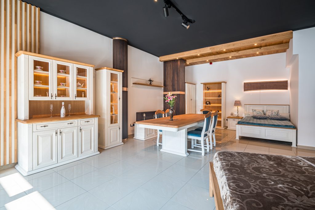 BT_20240831_showroom_092-HDR-Edit