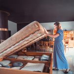 Tölgyfa ágy ágyneműtartóval