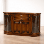 Réka – Hajlított ajtós 1400mm széles tömörfa komód